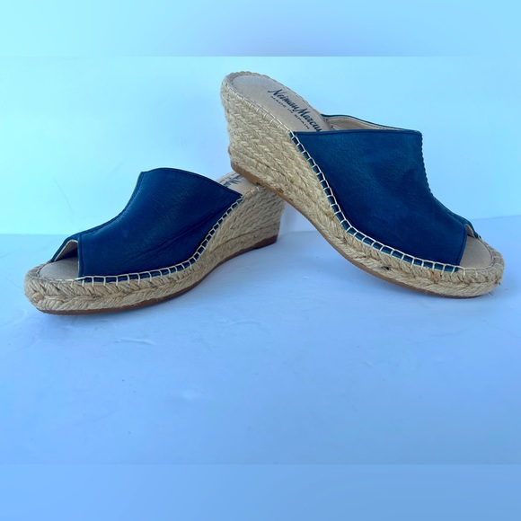 Neiman Marcus Navy Wedge Slides - Picture 1 of 10